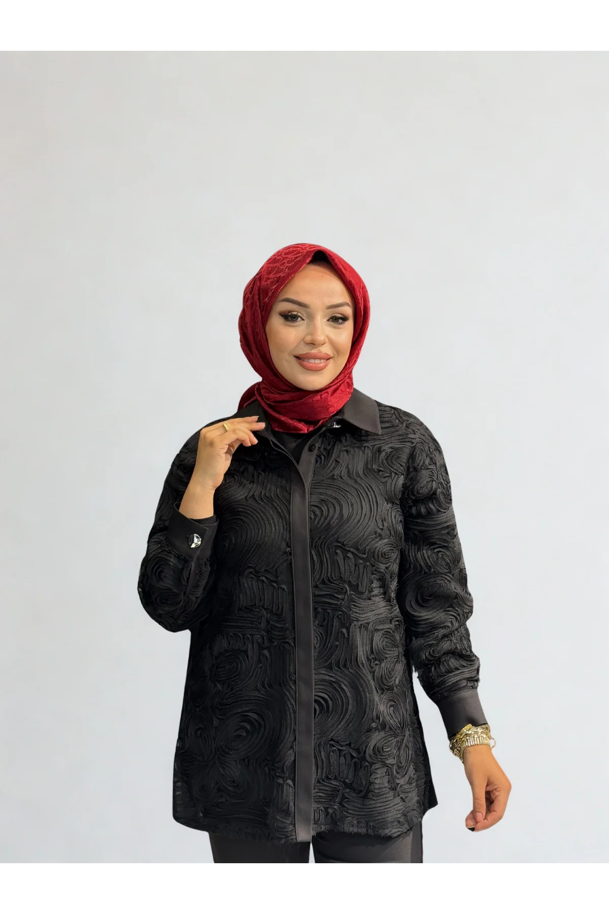 SBL DESİNG GÜPÜRLÜ TAKIM SBL DESİNG GÜPÜRLÜ TAKIM