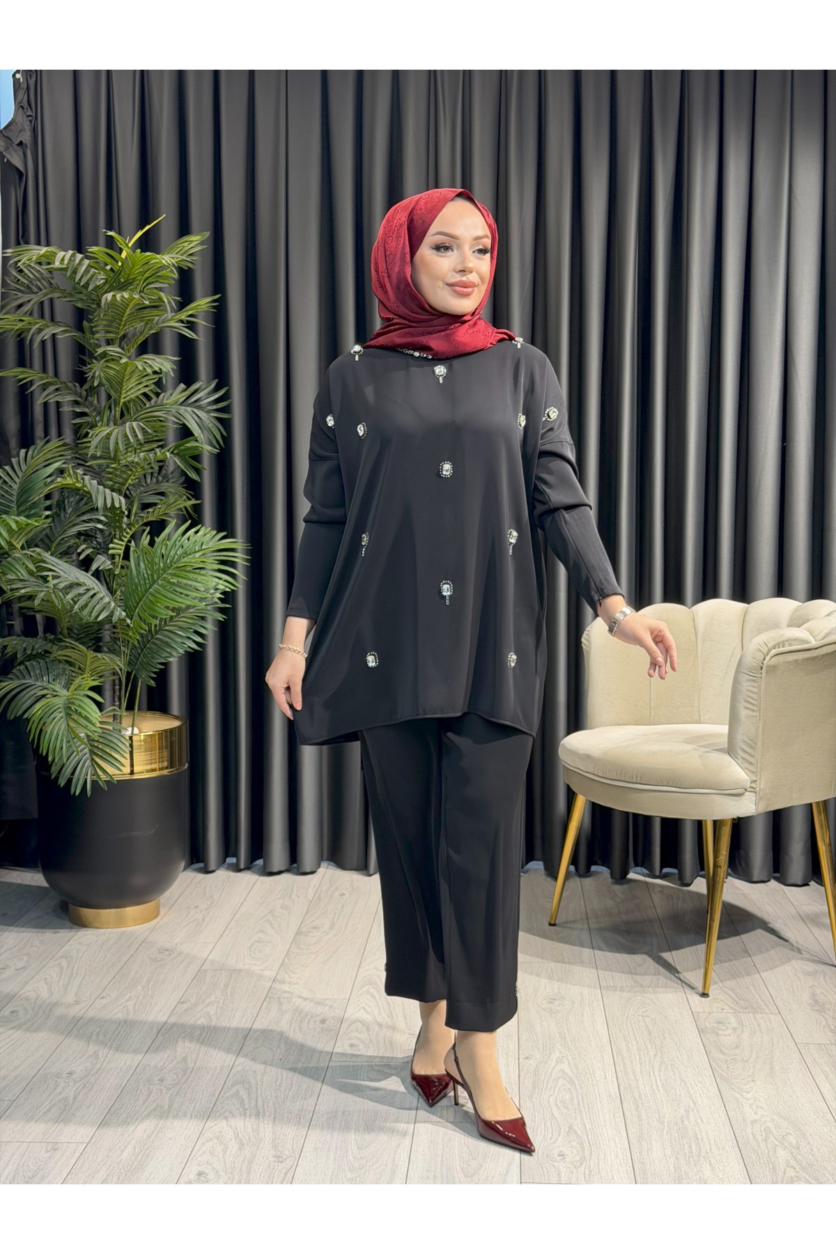 MÜSEMMA LEYLAK TAKIM